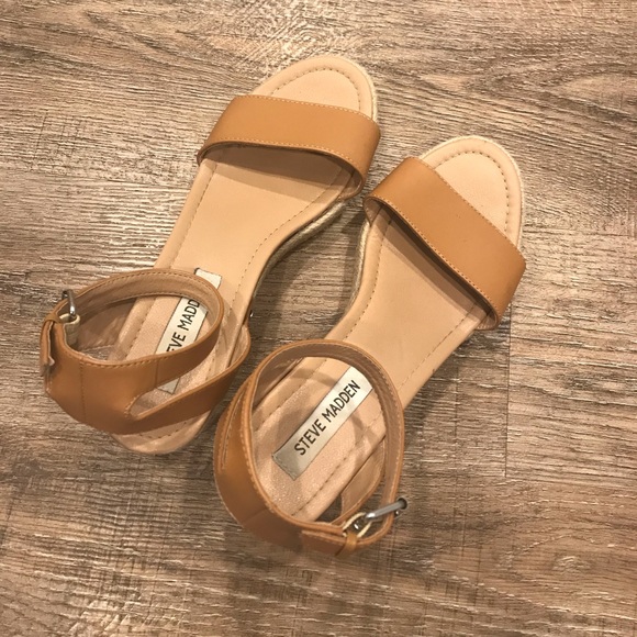 Steve Madden Shoes - Steve Madden Jaide sandals size 8